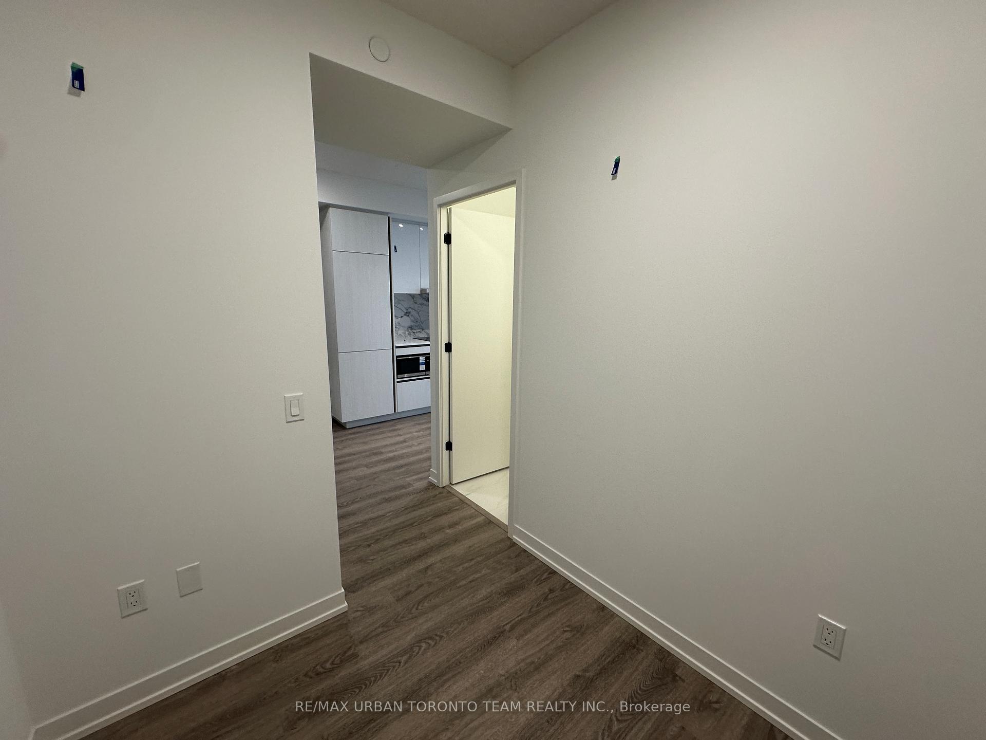 Photo 5 of Unit 5107, 8 Interchange Way, Vaughan, Vaughan Corporate Centre — HOMEH