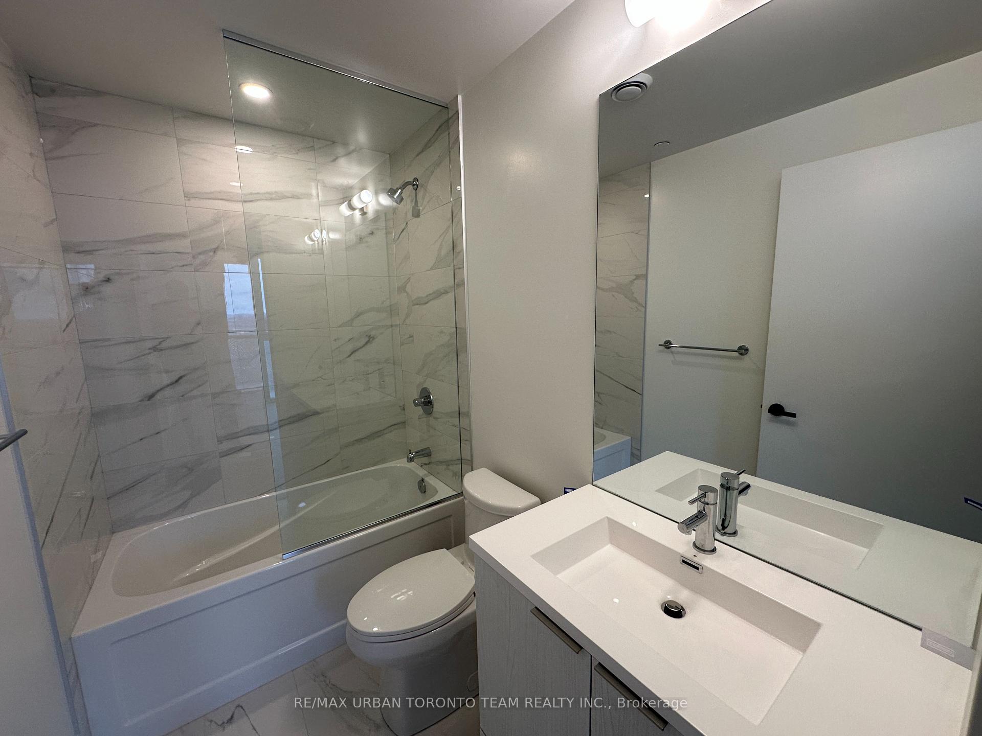 Photo 8 of Unit 5107, 8 Interchange Way, Vaughan, Vaughan Corporate Centre — HOMEH