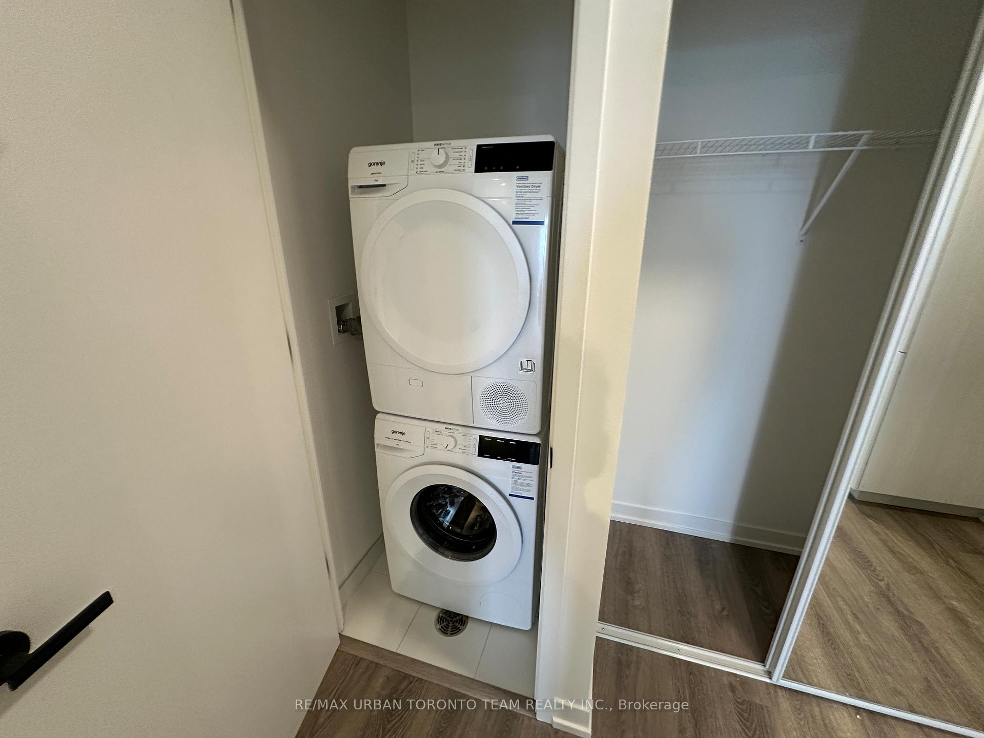 Photo 7 of Unit 5107, 8 Interchange Way, Vaughan, Vaughan Corporate Centre — HOMEH