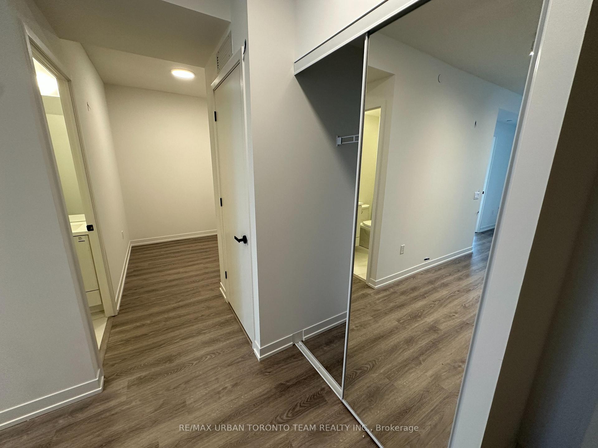 Photo 9 of Unit 5107, 8 Interchange Way, Vaughan, Vaughan Corporate Centre — HOMEH