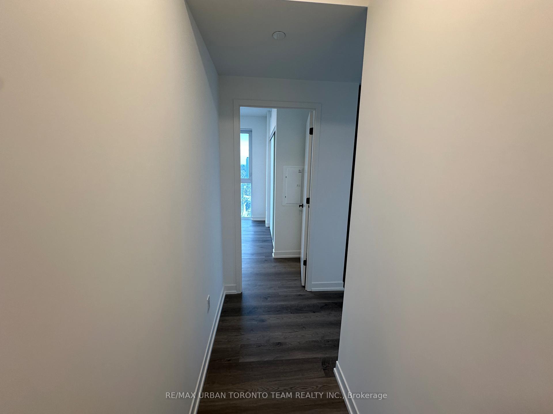 Photo 6 of Unit 3809, 8 Interchange Way, Vaughan, Vaughan Corporate Centre — HOMEH