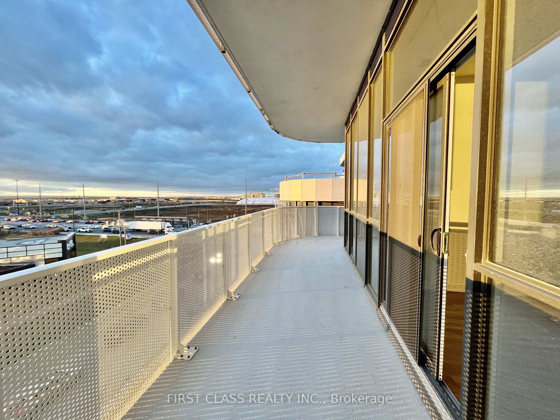 Photo 2 of Unit 615, 195 Commerce Street, Vaughan, Vaughan Corporate Centre — HOMEH