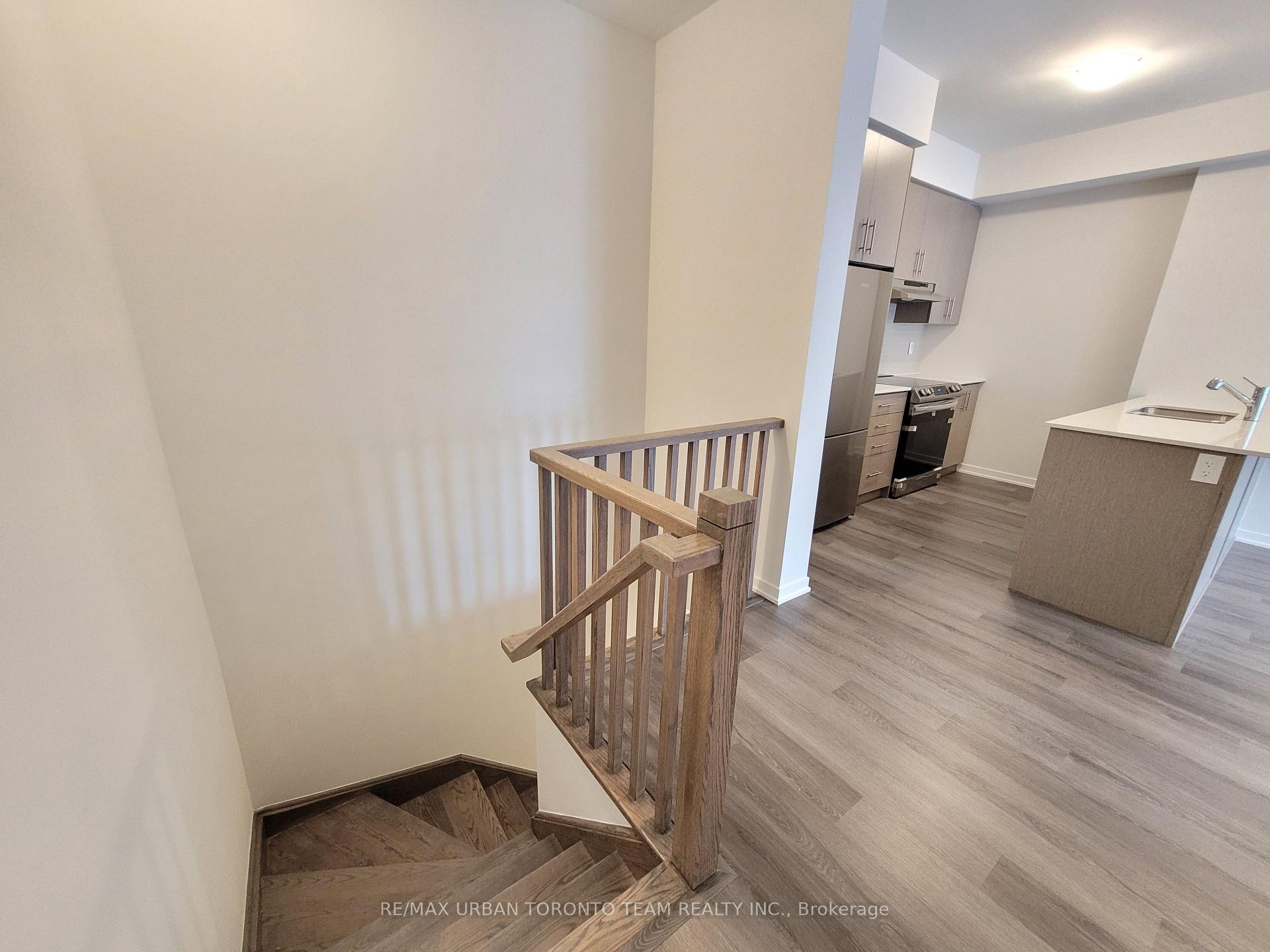Photo 10 of Unit 28, 15 William Jackson Way, Etobicoke, New Toronto — HOMEH