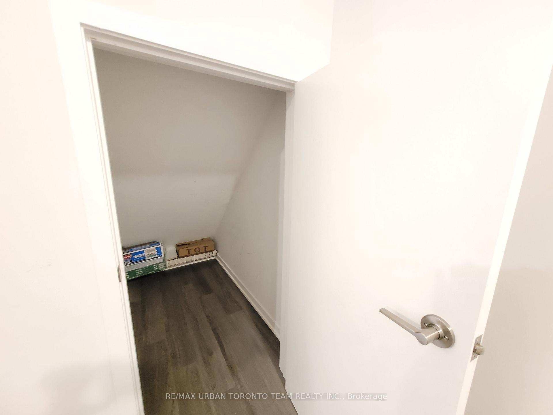Photo 9 of Unit 28, 15 William Jackson Way, Etobicoke, New Toronto — HOMEH