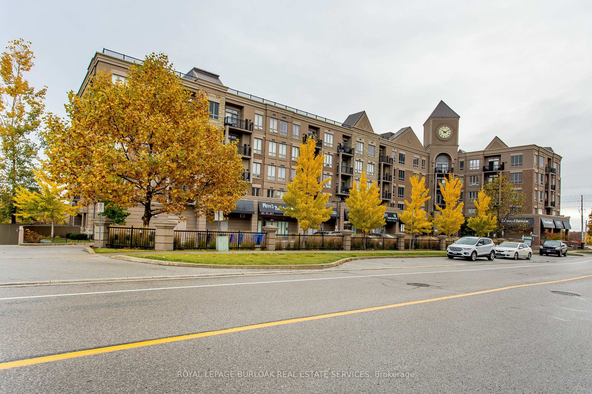 Front of Unit 205, 5327 Upper Middle Road