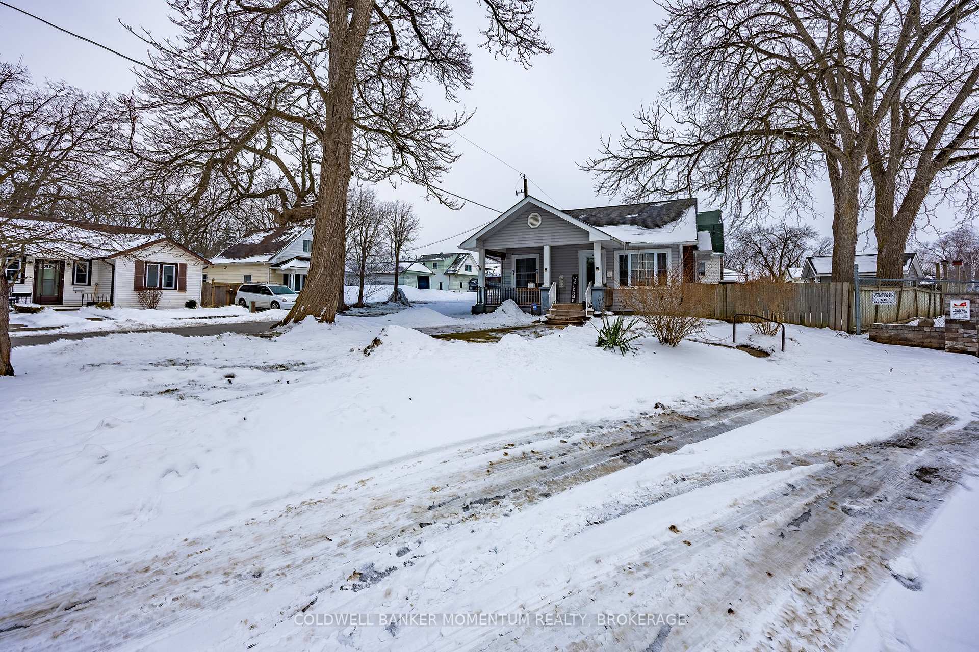 Photo 10 of 17 James Street, Norfolk, Simcoe — HOMEH