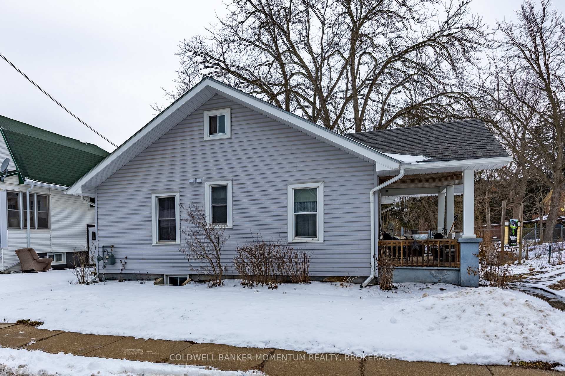 Photo 7 of 17 James Street, Norfolk, Simcoe — HOMEH
