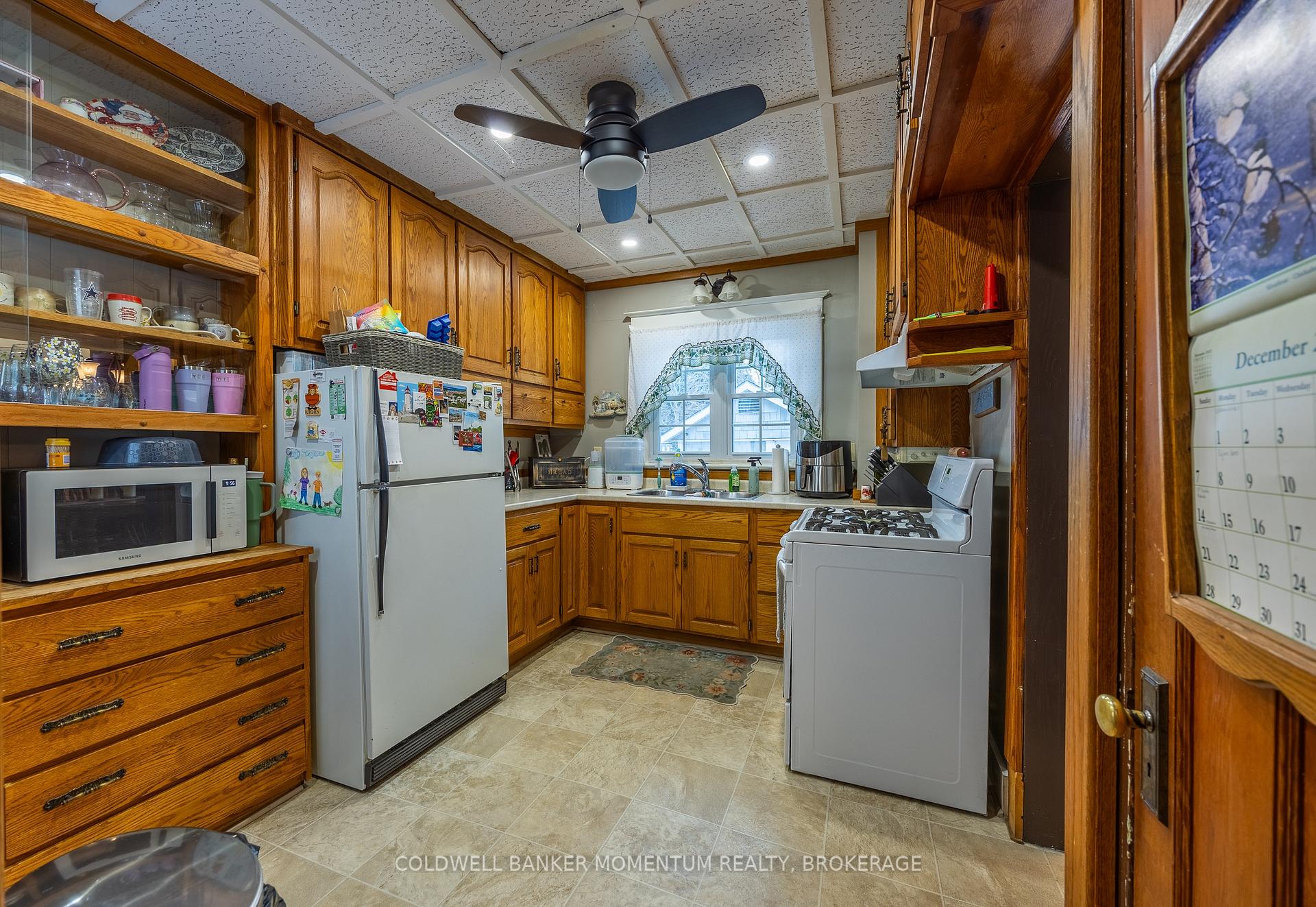 Photo 4 of 17 James Street, Norfolk, Simcoe — HOMEH