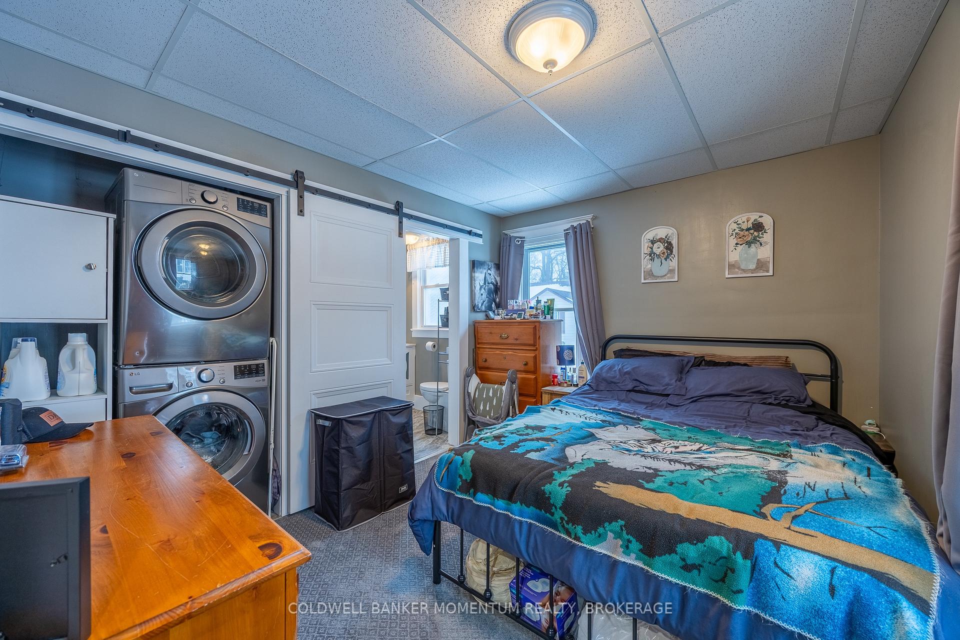 Photo 11 of 17 James Street, Norfolk, Simcoe — HOMEH