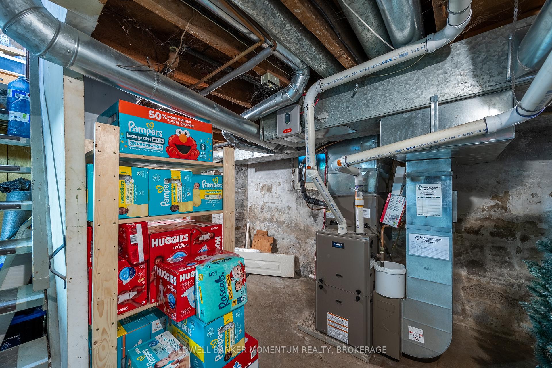 Photo 19 of 17 James Street, Norfolk, Simcoe — HOMEH
