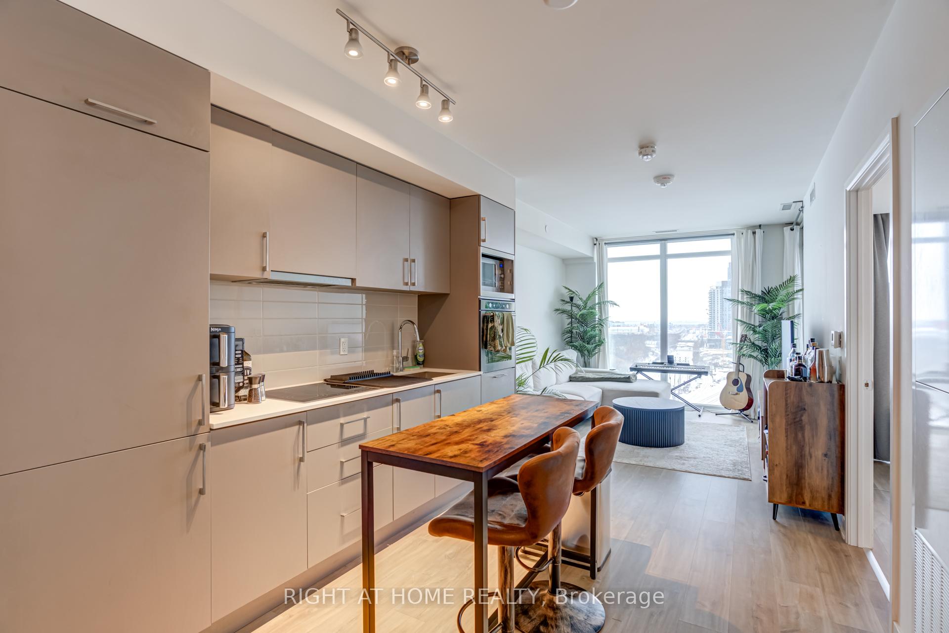 Photo 1 of Unit 1205W, 27 Bathurst Street, Toronto, Waterfront Communities — HOMEH