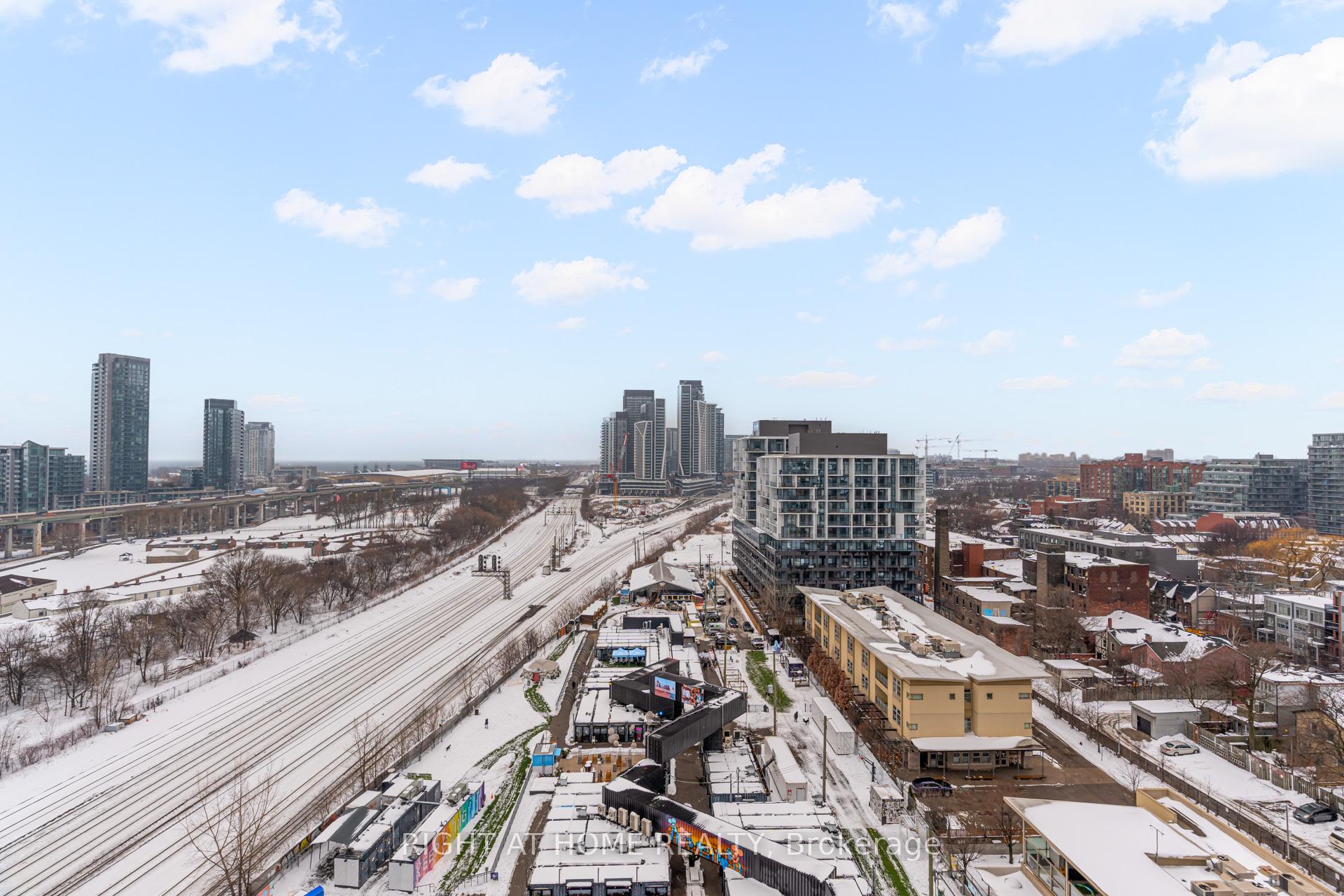 Photo 10 of Unit 1205W, 27 Bathurst Street, Toronto, Waterfront Communities — HOMEH