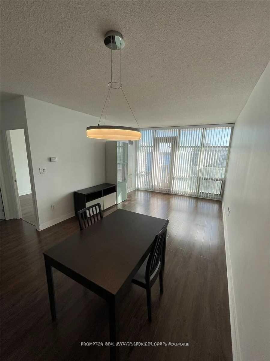 Front of Unit 1810, 35 Mariner Terrace