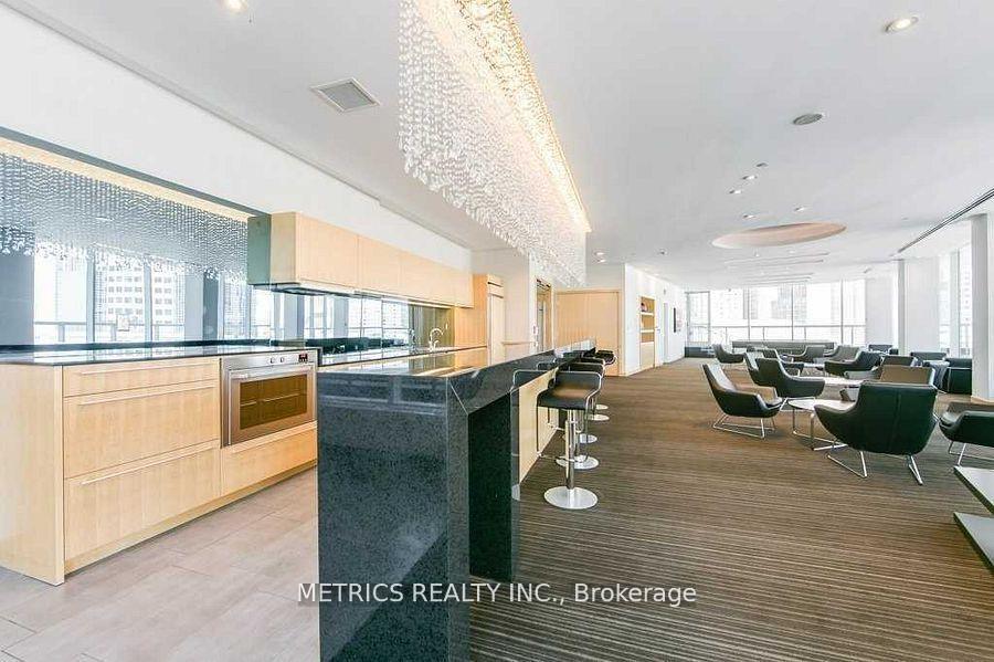 Photo 14 of Unit 2003, 55 Bremner Boulevard, Toronto, Waterfront Communities — HOMEH