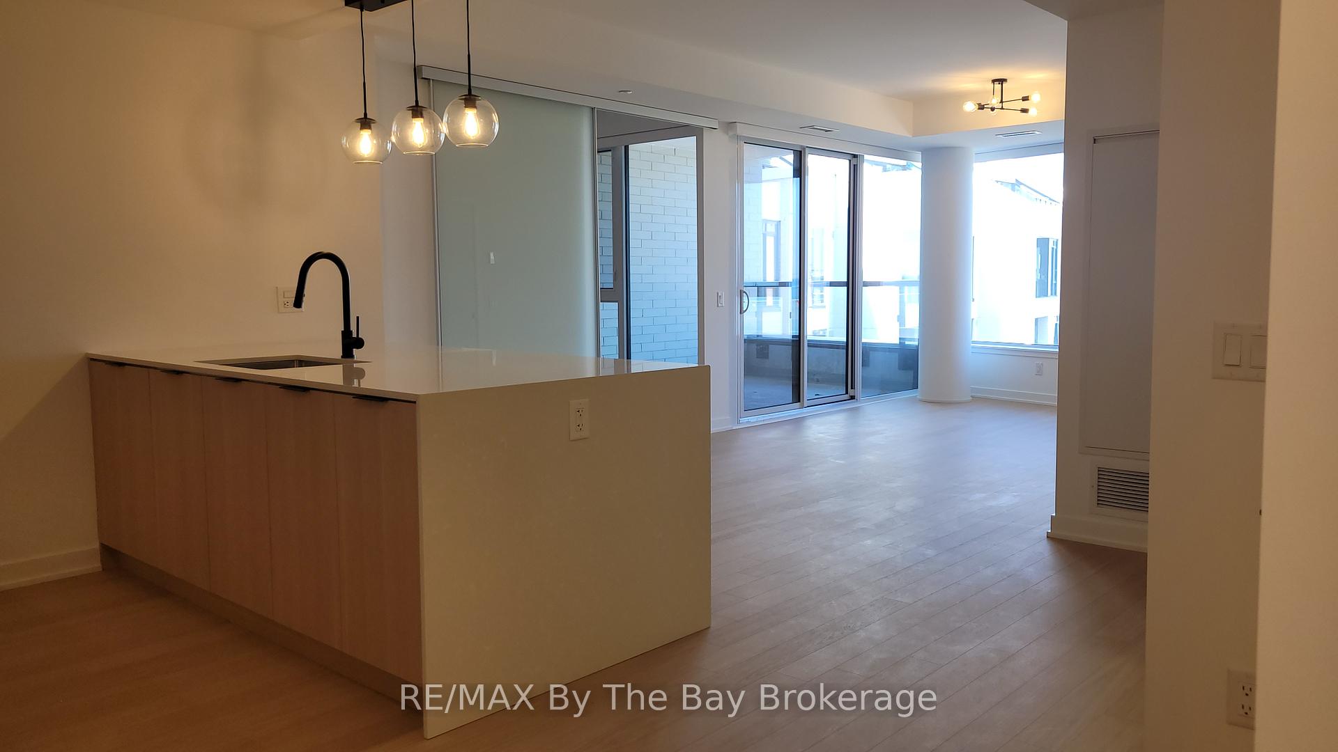 Photo 14 of Unit 502, 31 Huron Street, Collingwood — HOMEH