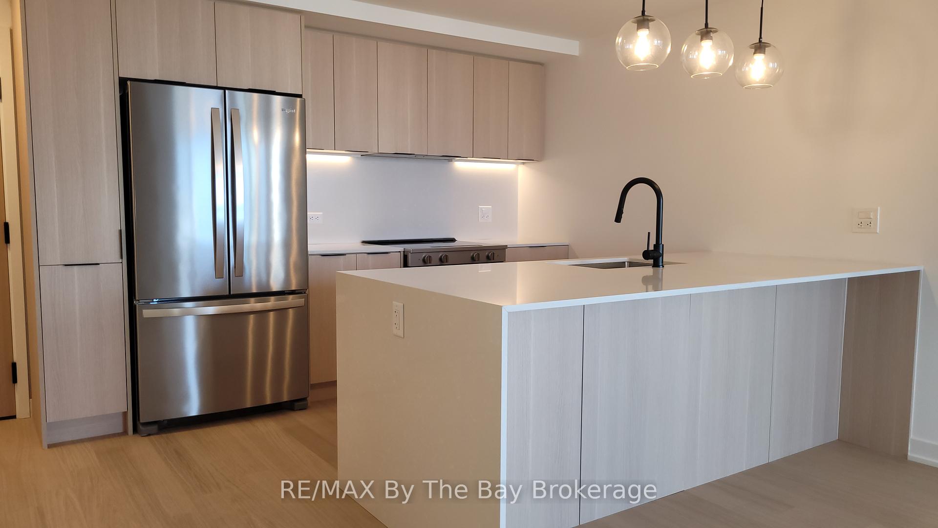 Photo 3 of Unit 502, 31 Huron Street, Collingwood — HOMEH