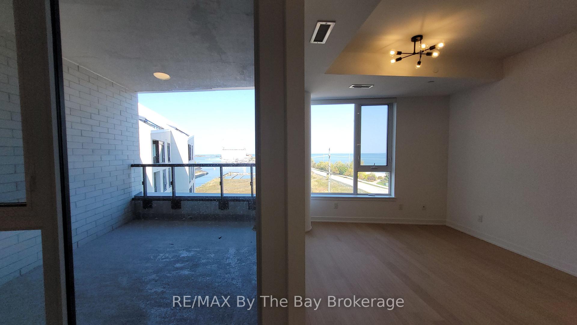 Photo 8 of Unit 502, 31 Huron Street, Collingwood — HOMEH