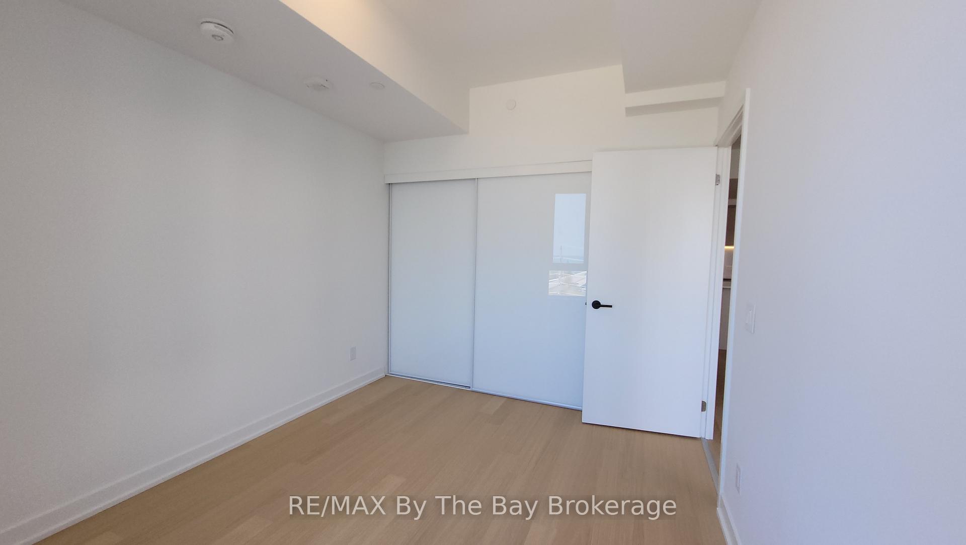 Photo 34 of Unit 502, 31 Huron Street, Collingwood — HOMEH