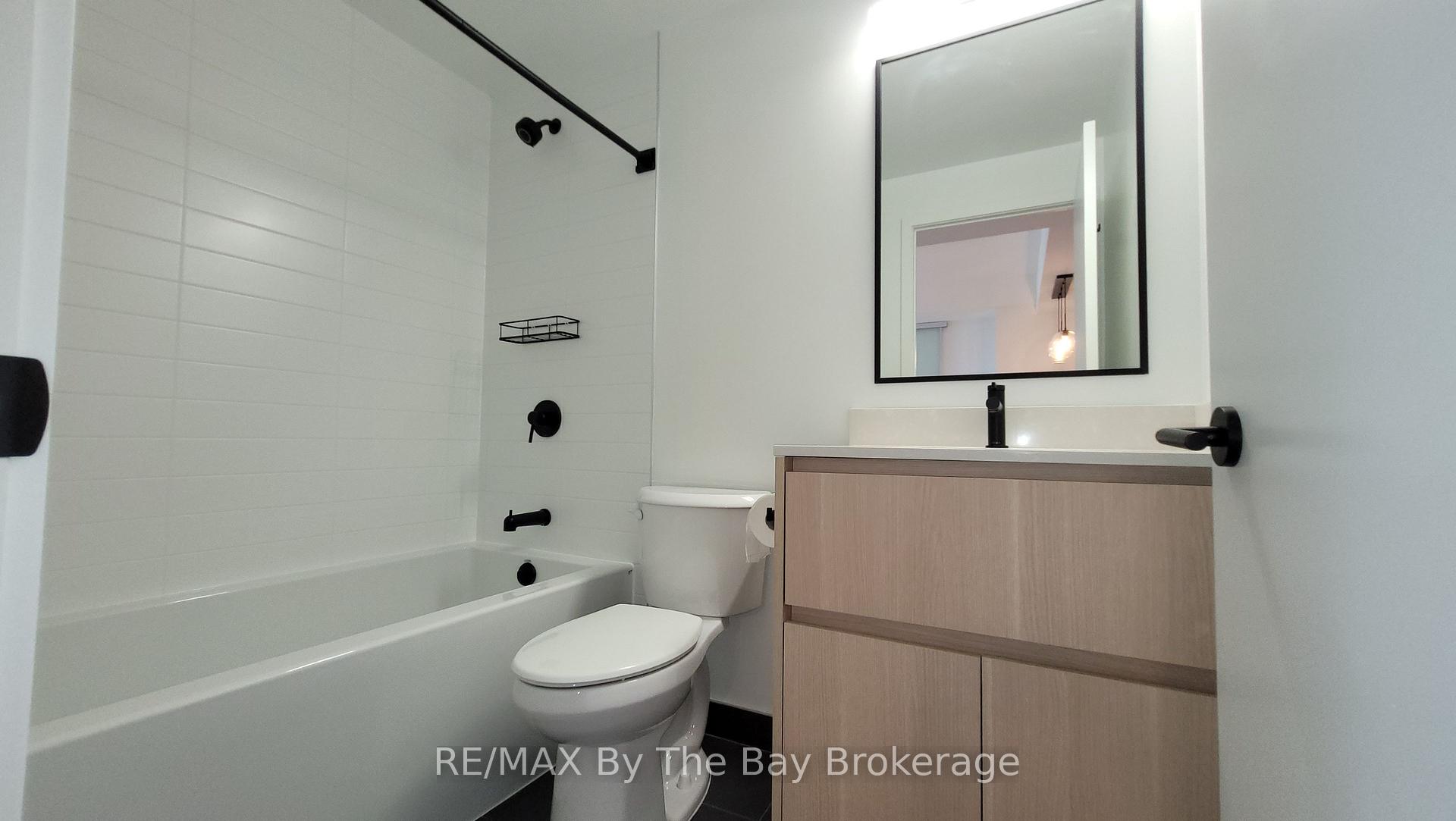 Photo 18 of Unit 502, 31 Huron Street, Collingwood — HOMEH