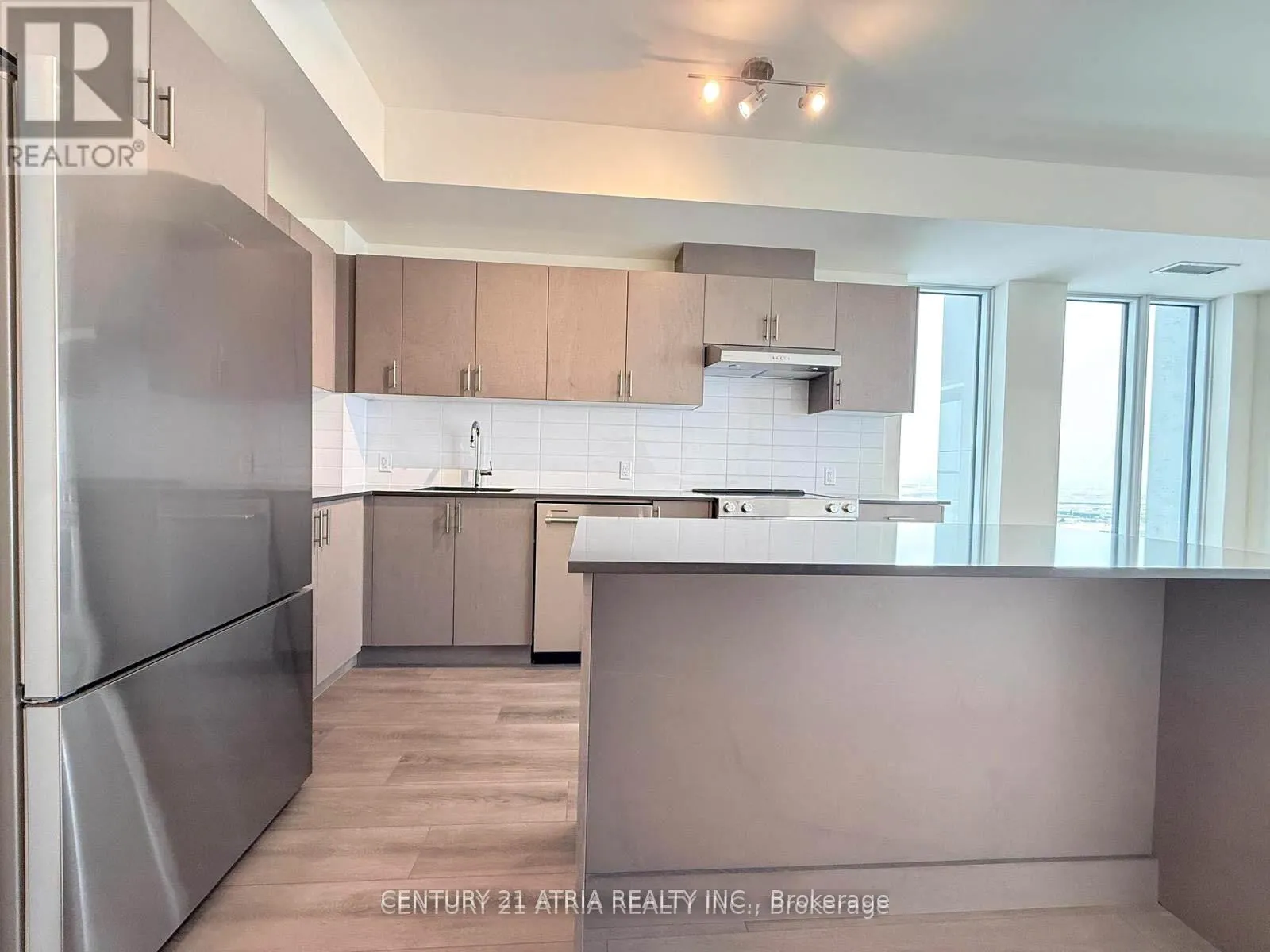 Photo 5 of Unit 2021, 8960 Jane Street, Vaughan, Concord — HOMEH