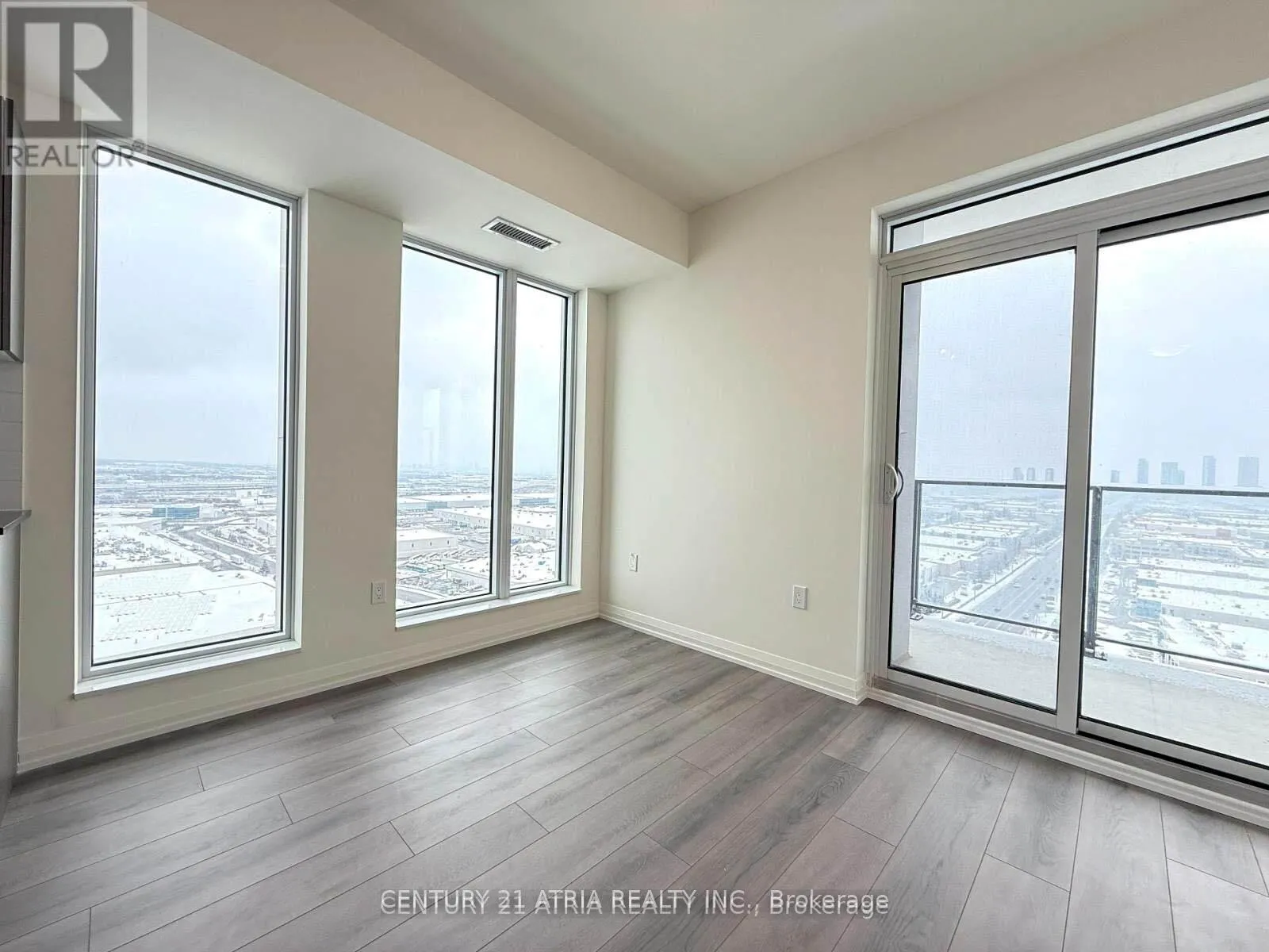 Photo 43 of Unit 2021, 8960 Jane Street, Vaughan, Concord — HOMEH