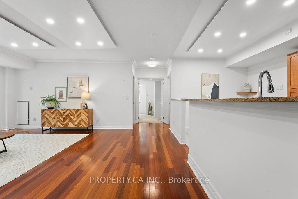 Photo 4 of Unit 101, 1801 Bayview Avenue, Toronto, Leaside — HOMEH