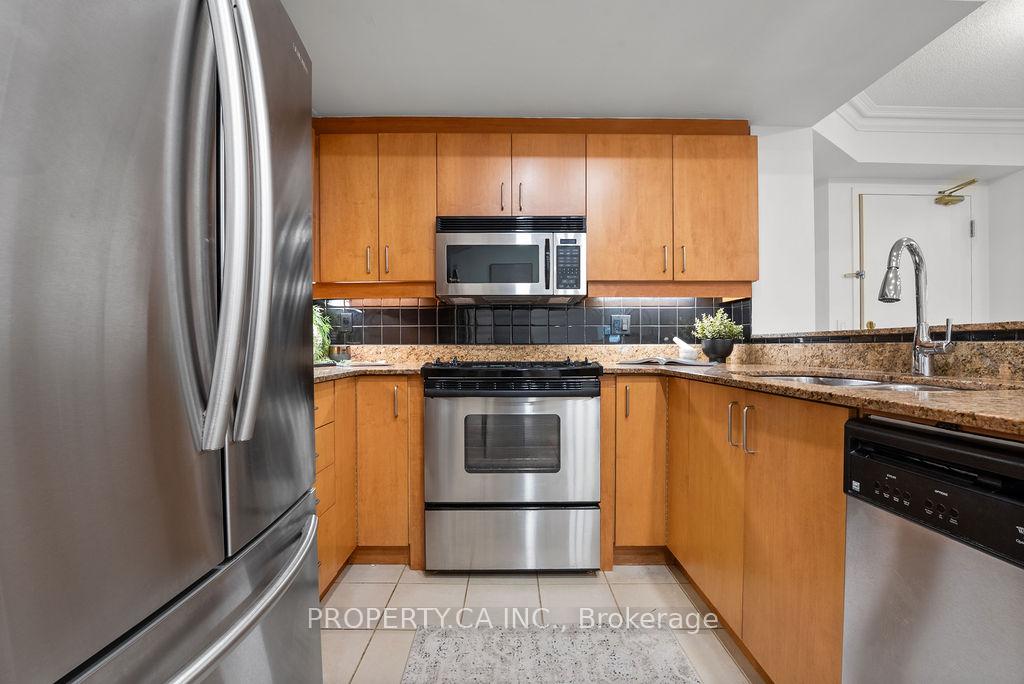 Photo 7 of Unit 101, 1801 Bayview Avenue, Toronto, Leaside — HOMEH