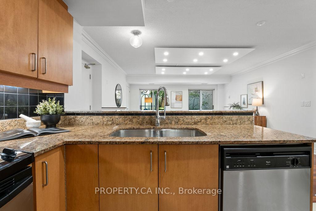 Photo 8 of Unit 101, 1801 Bayview Avenue, Toronto, Leaside — HOMEH