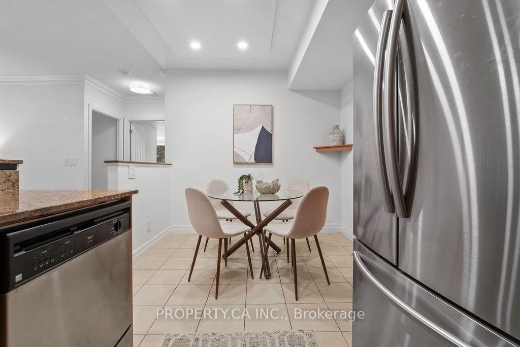 Photo 5 of Unit 101, 1801 Bayview Avenue, Toronto, Leaside — HOMEH