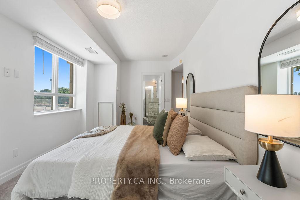 Photo 12 of Unit 101, 1801 Bayview Avenue, Toronto, Leaside — HOMEH