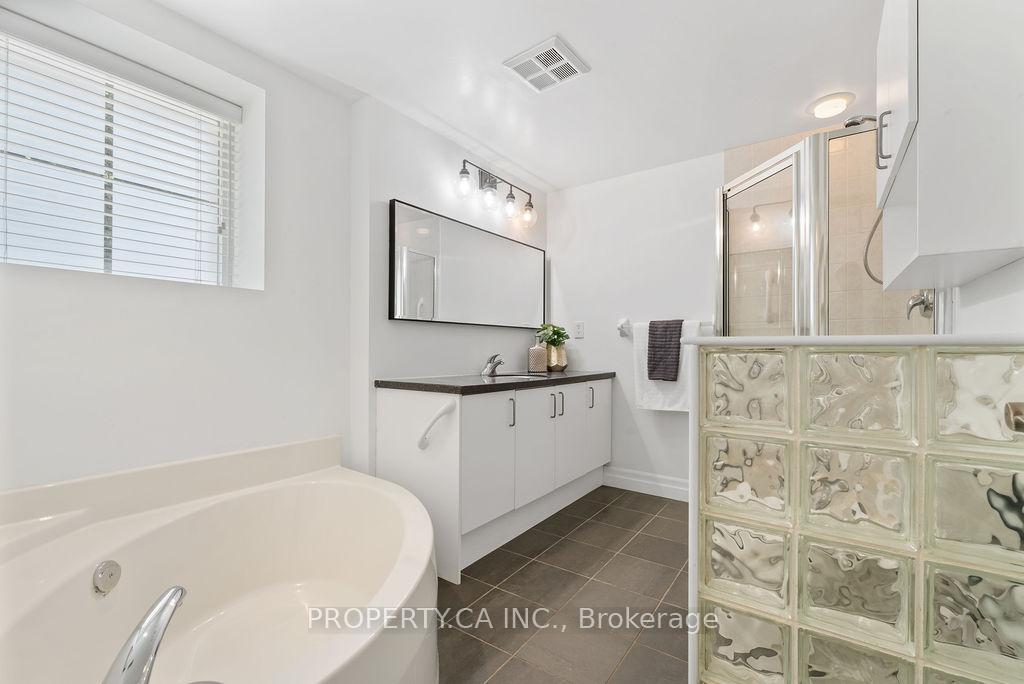 Photo 41 of Unit 101, 1801 Bayview Avenue, Toronto, Leaside — HOMEH