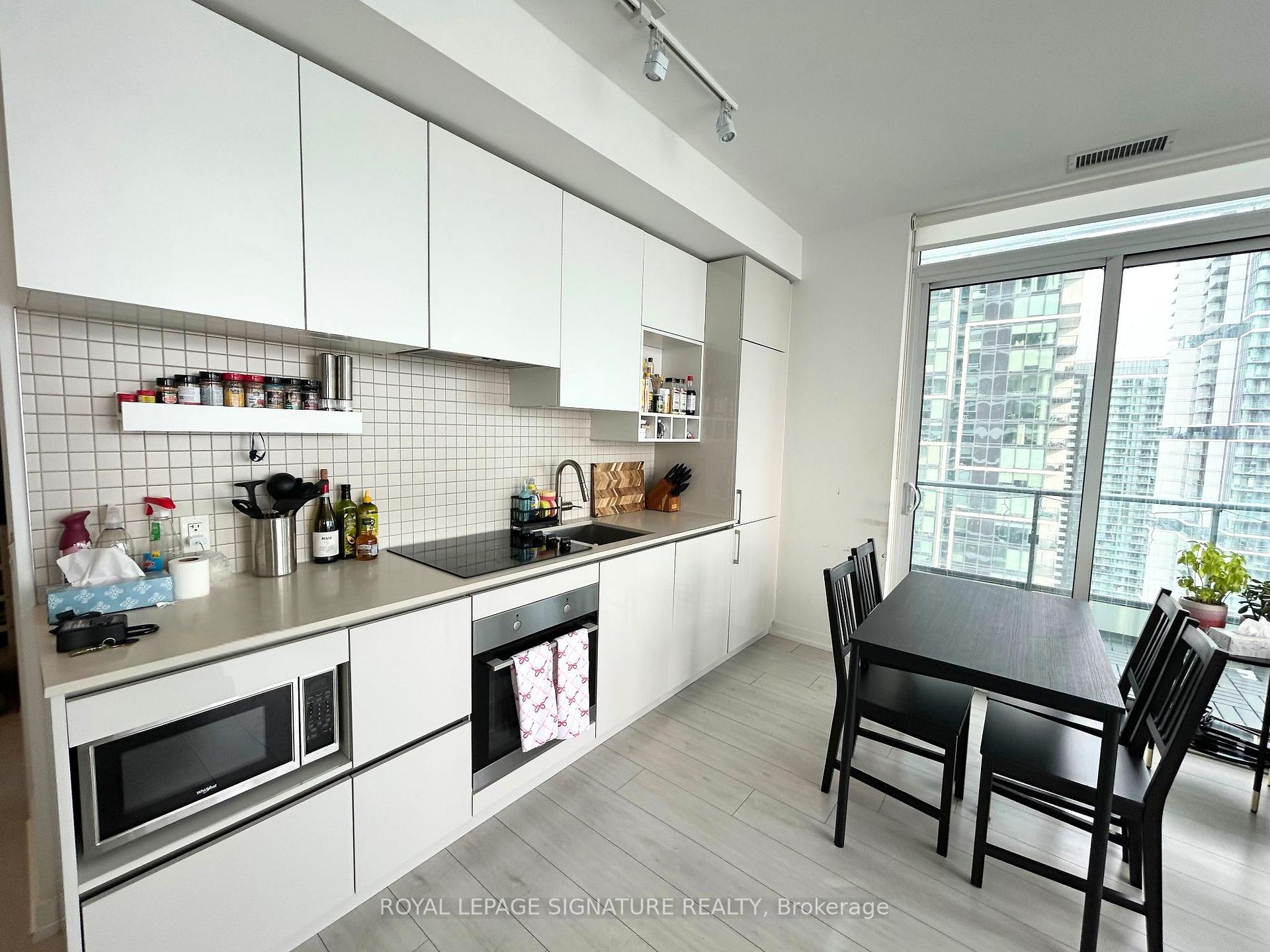 Front of Unit 3206, 950 Portage Parkway