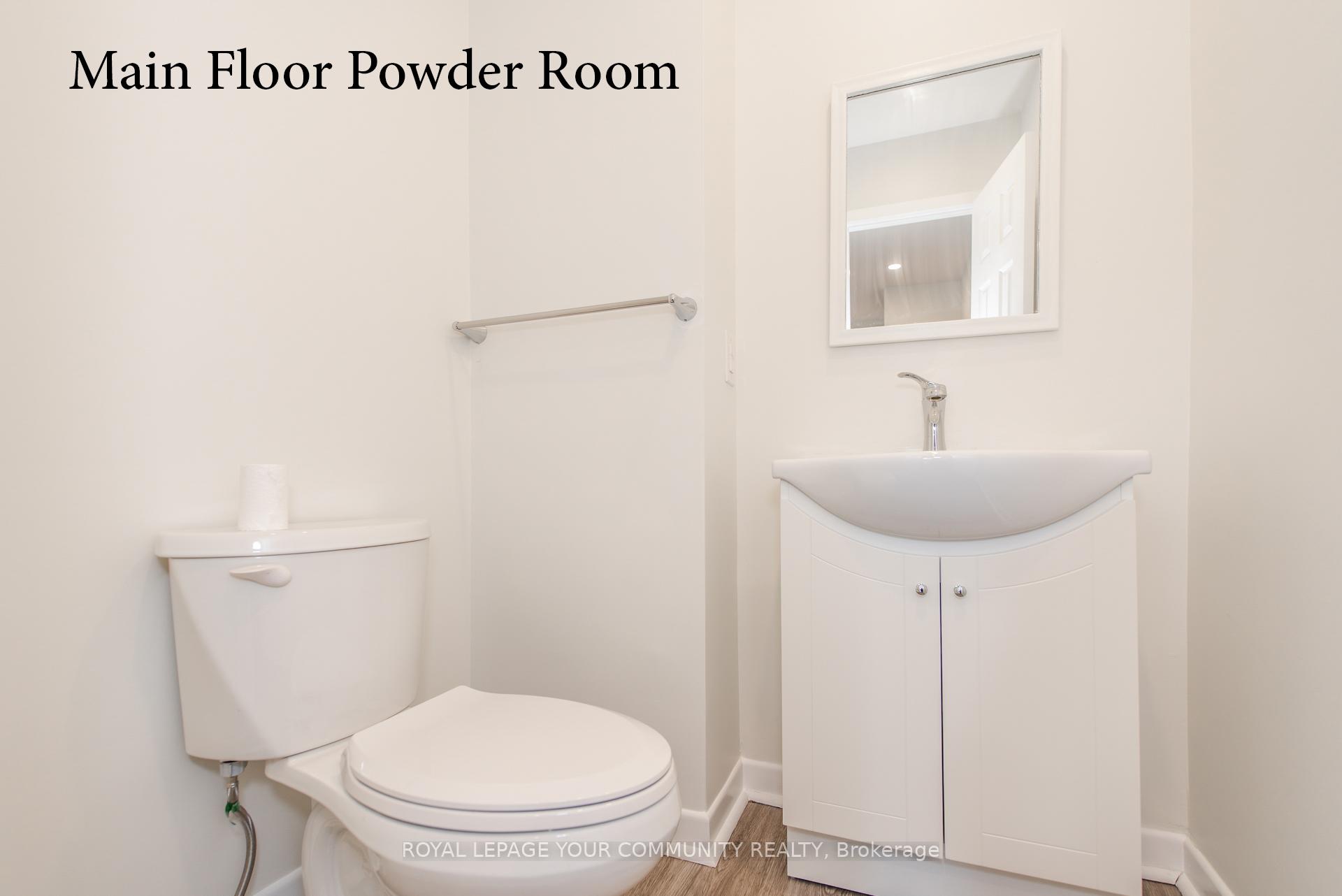 Photo 3 of Unit Upper, 59A Roseland Drive, Etobicoke, Alderwood — HOMEH