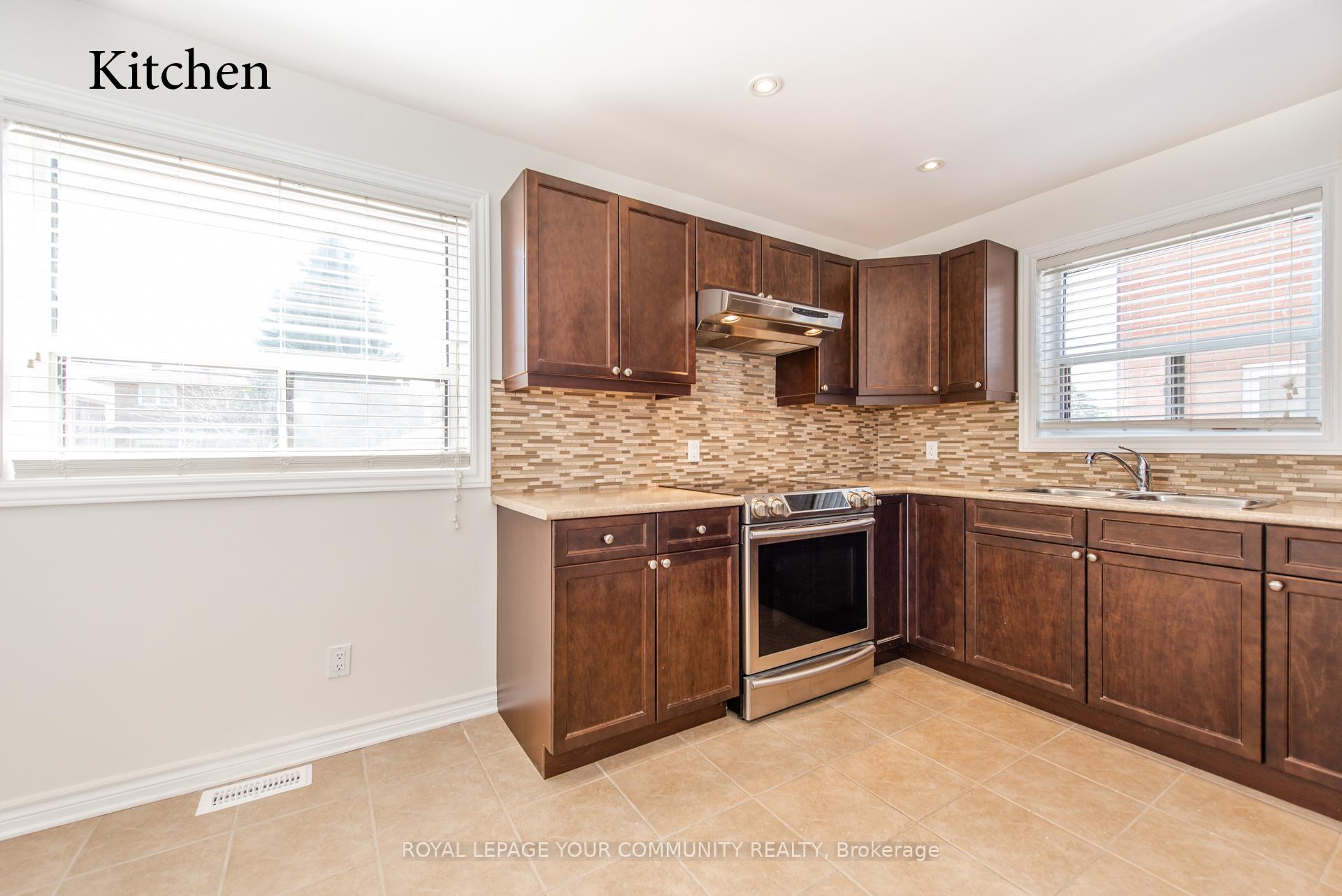 Photo 6 of Unit Upper, 59A Roseland Drive, Etobicoke, Alderwood — HOMEH