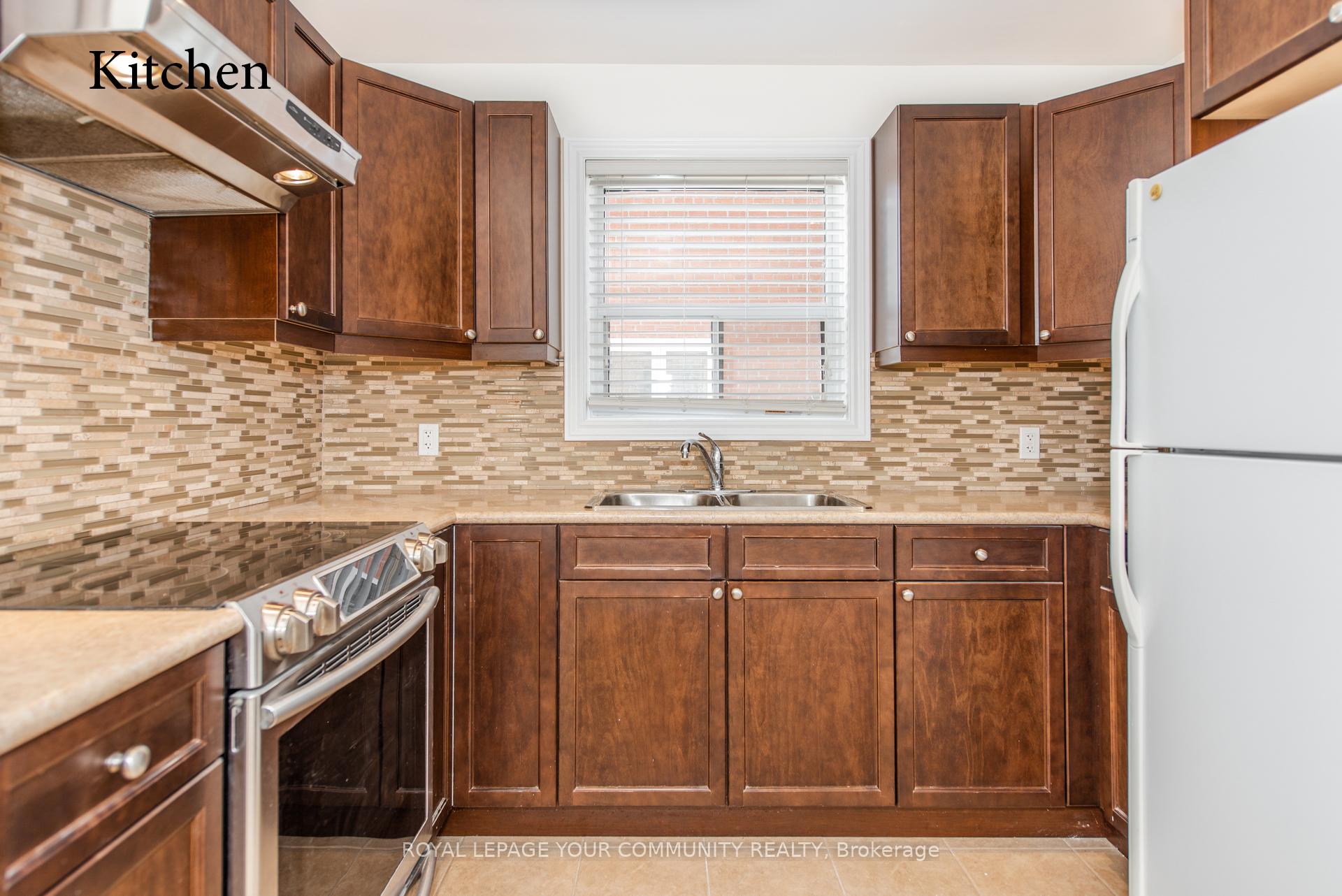 Photo 11 of Unit Upper, 59A Roseland Drive, Etobicoke, Alderwood — HOMEH