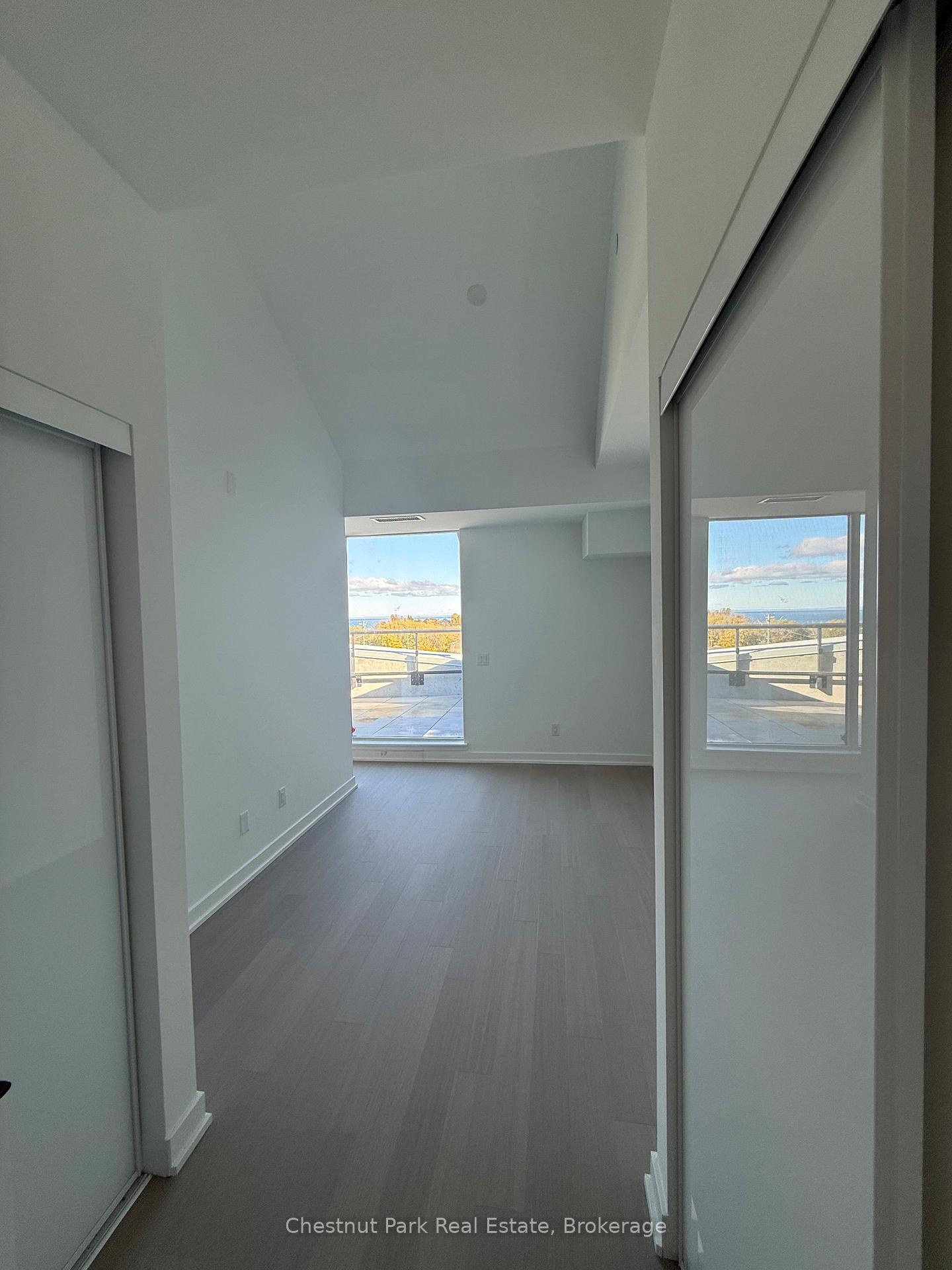 Photo 6 of Unit 623, 31 Huron Street, Collingwood — HOMEH