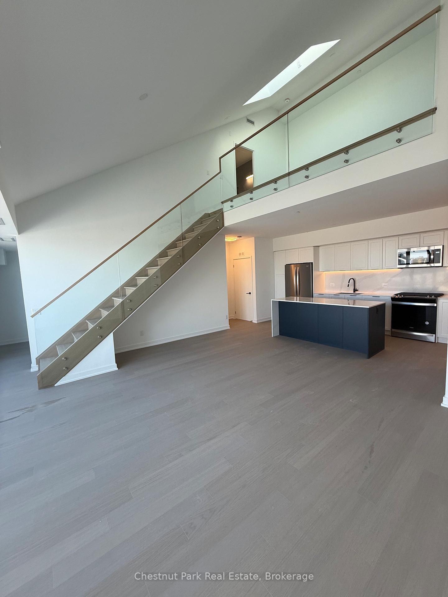 Photo 16 of Unit 623, 31 Huron Street, Collingwood — HOMEH