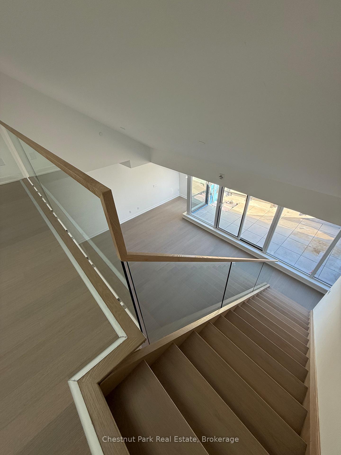 Photo 12 of Unit 623, 31 Huron Street, Collingwood — HOMEH