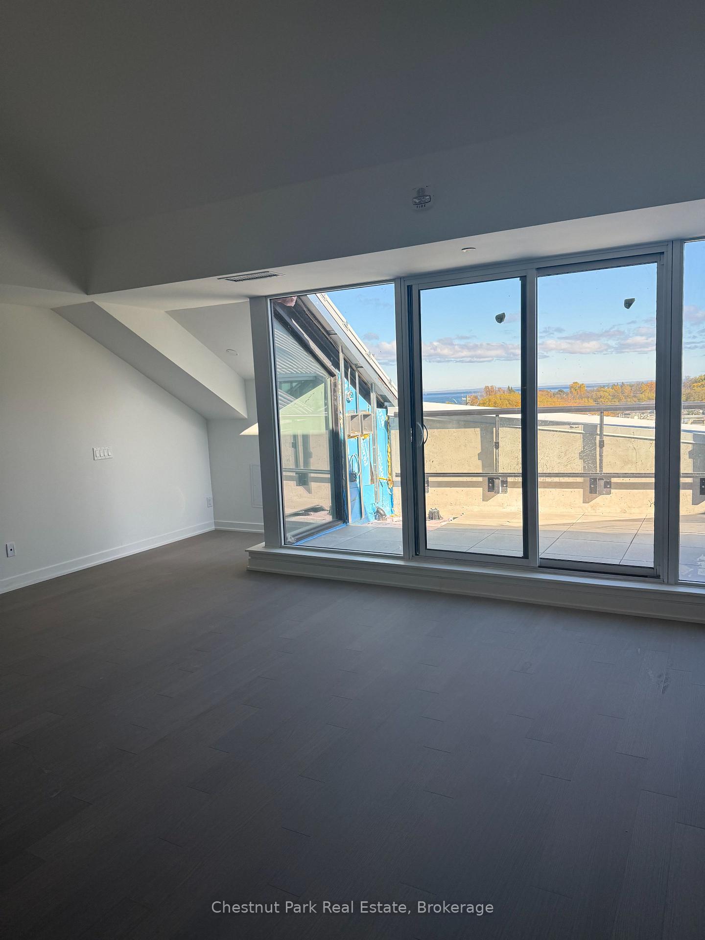 Photo 7 of Unit 623, 31 Huron Street, Collingwood — HOMEH