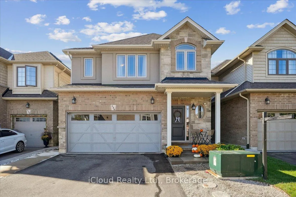 Front of 136 Dunrobin Lane