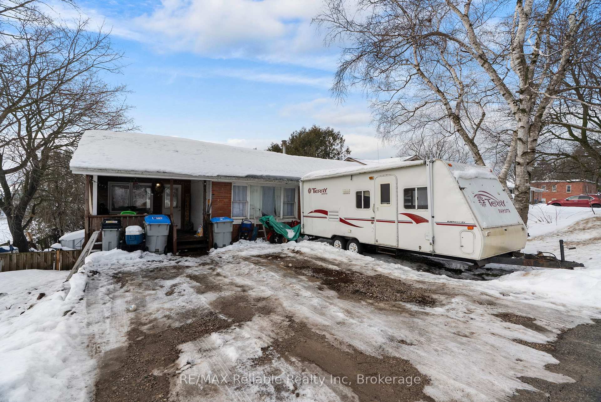 Photo 2 of 117 Goderich Street E, Huron East, Seaforth — HOMEH