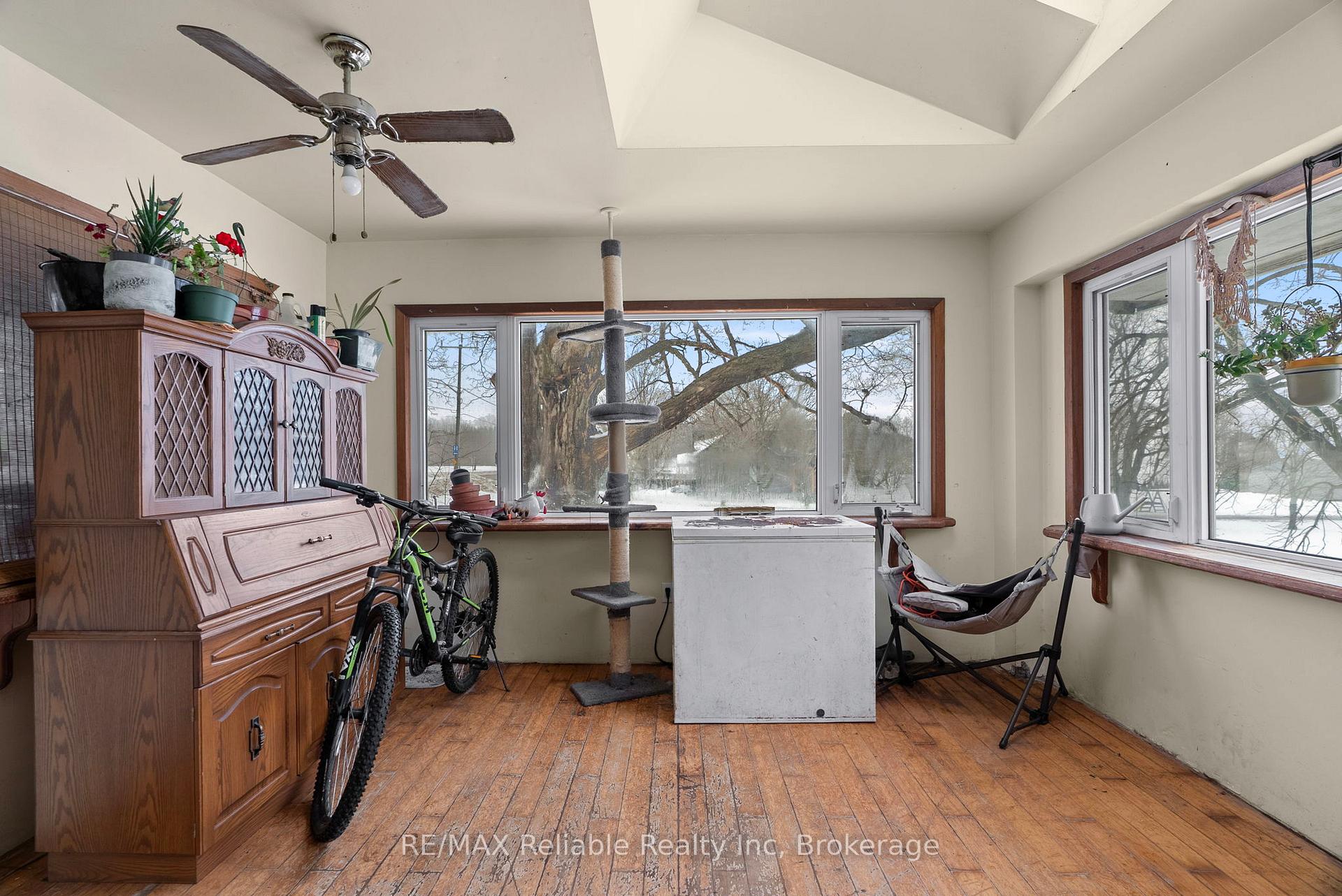 Photo 25 of 117 Goderich Street E, Huron East, Seaforth — HOMEH