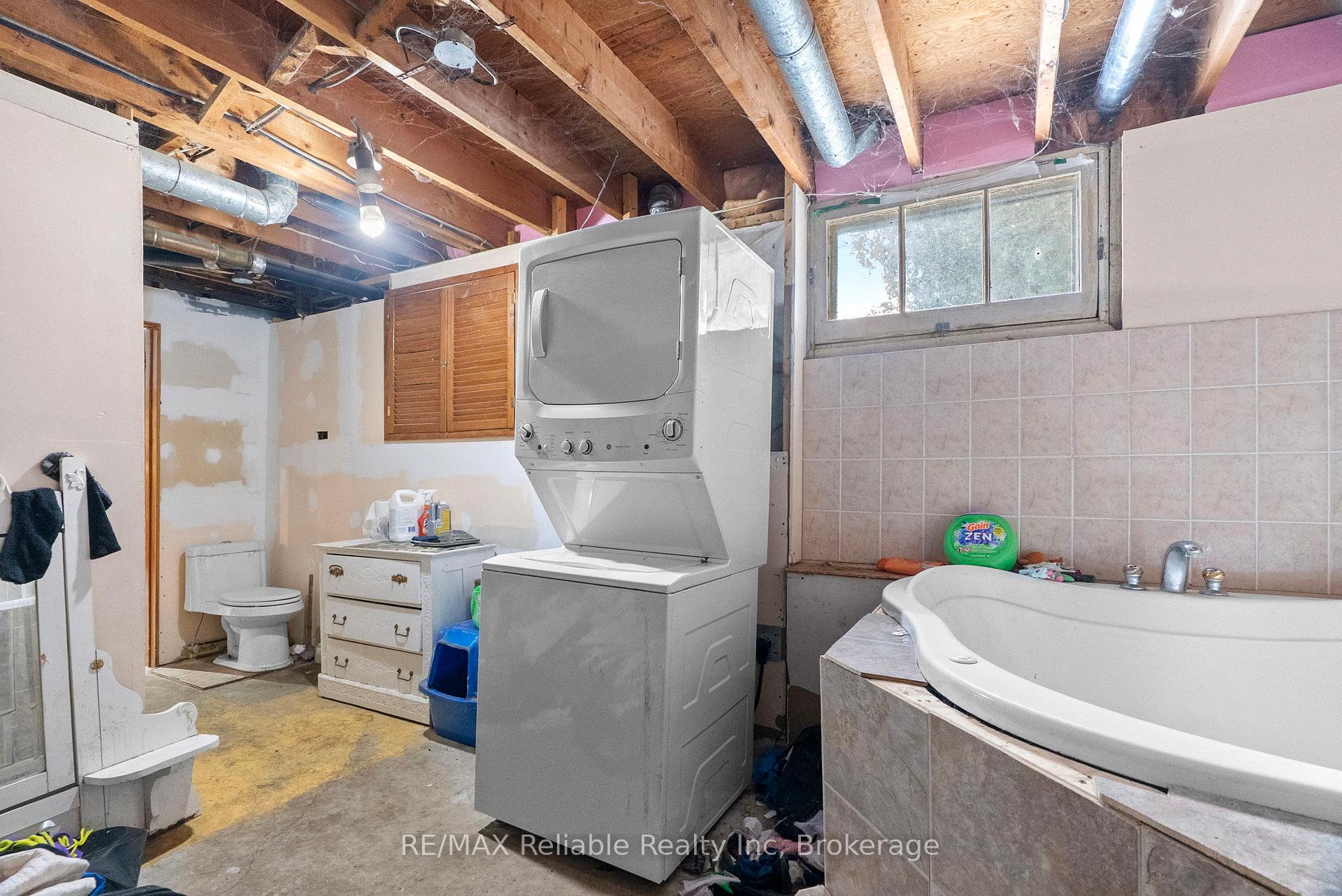 Photo 9 of 117 Goderich Street E, Huron East, Seaforth — HOMEH
