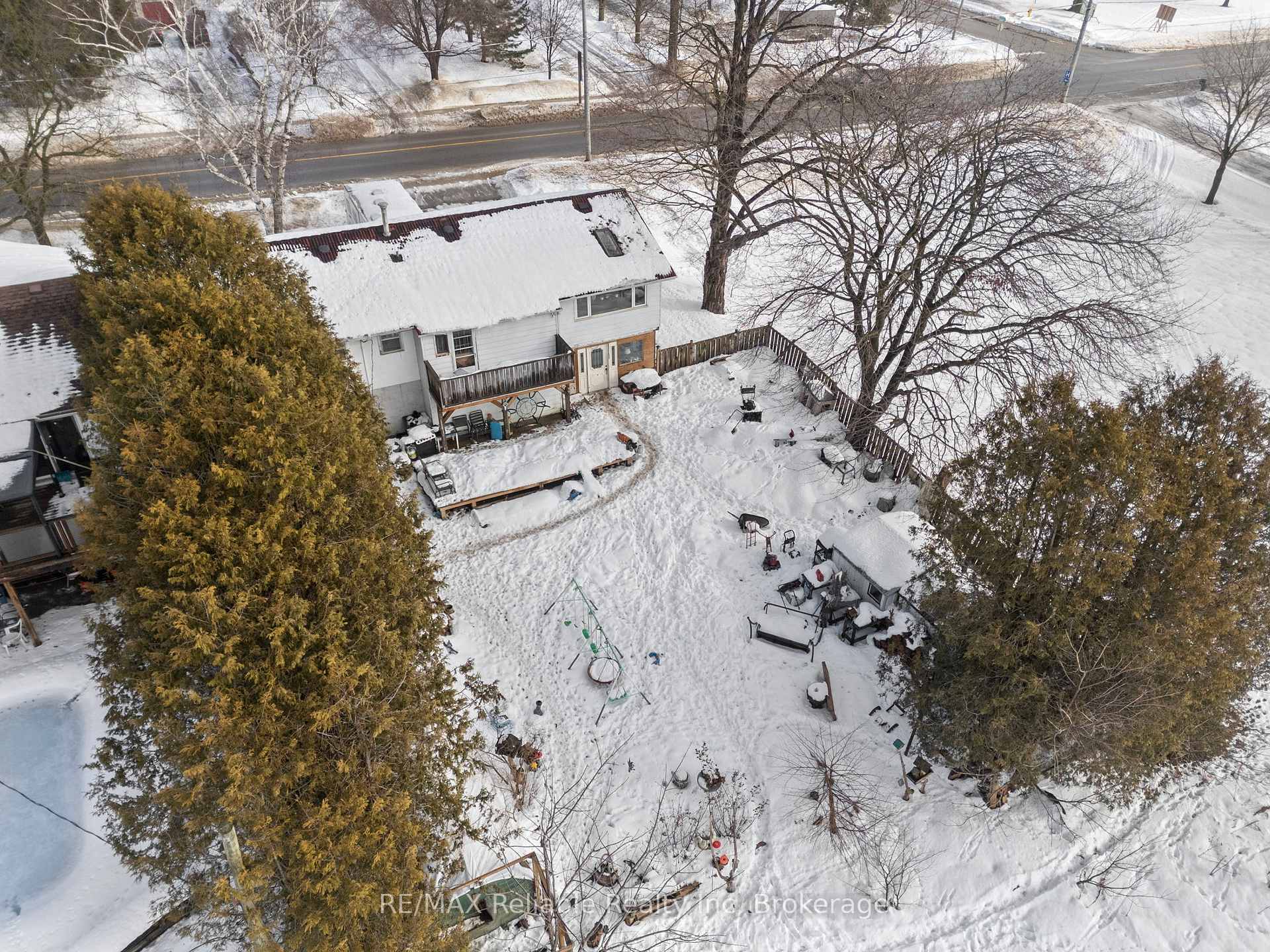 Photo 16 of 117 Goderich Street E, Huron East, Seaforth — HOMEH