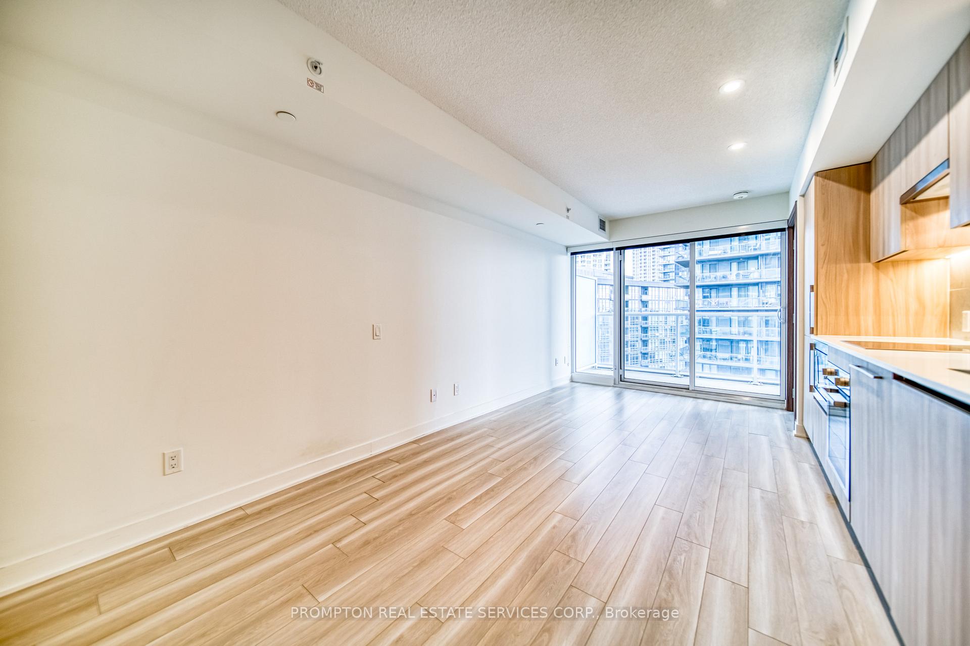Photo 13 of Unit 1002, 19 Bathurst Street, Toronto, Waterfront Communities — HOMEH