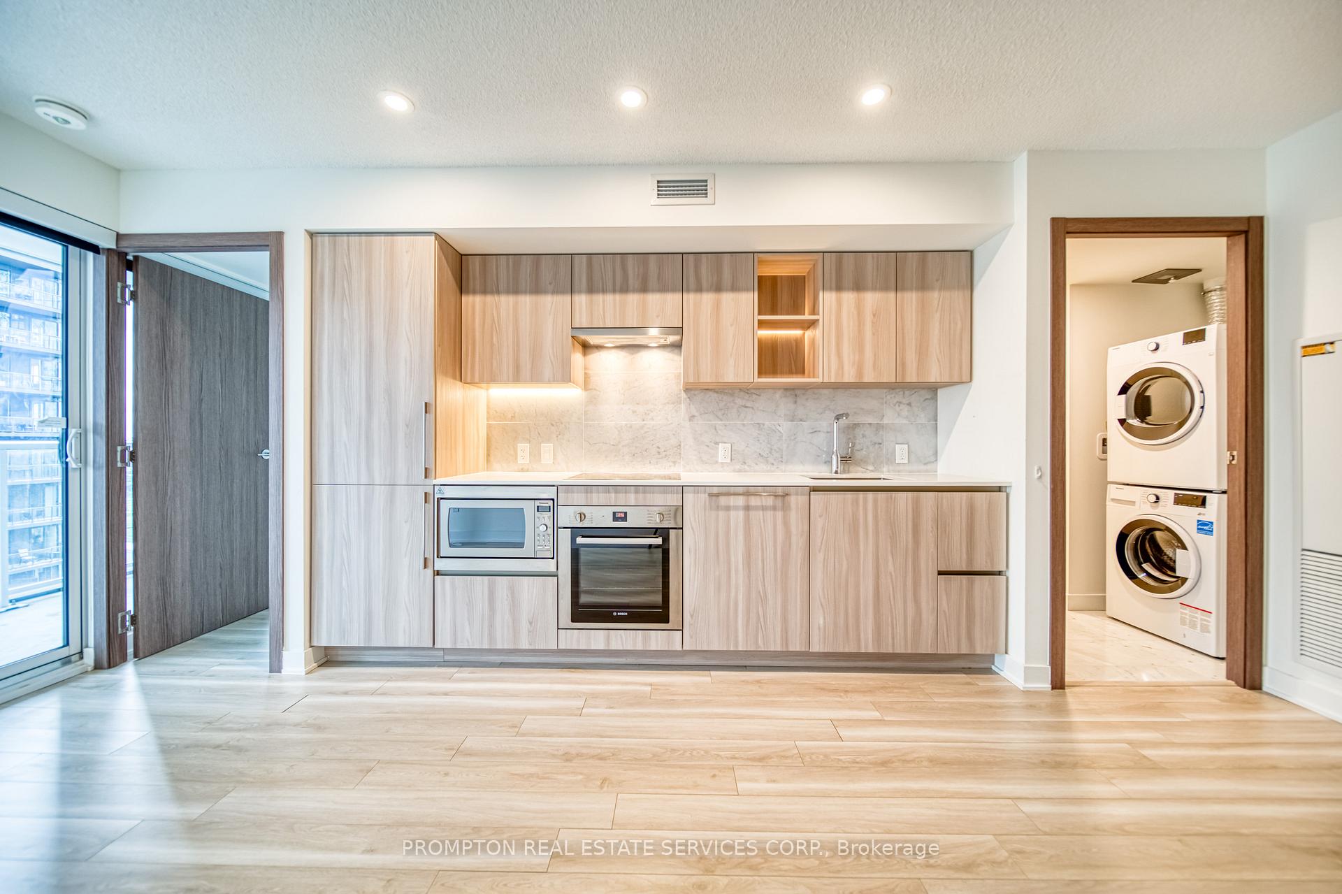 Photo 8 of Unit 1002, 19 Bathurst Street, Toronto, Waterfront Communities — HOMEH