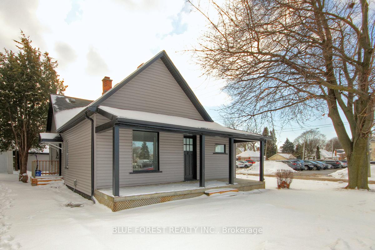 Photo 3 of 22 Cross Street, Chatham-Kent, Chatham — HOMEH