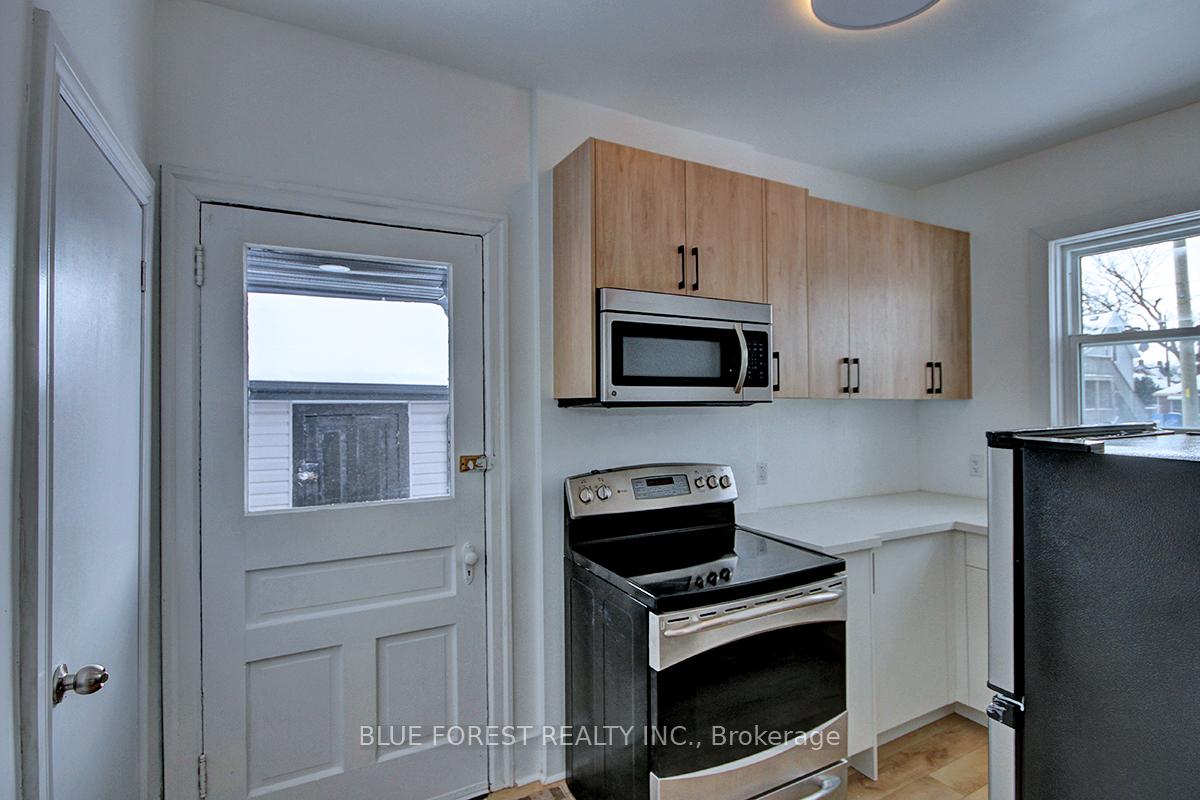 Photo 10 of 22 Cross Street, Chatham-Kent, Chatham — HOMEH