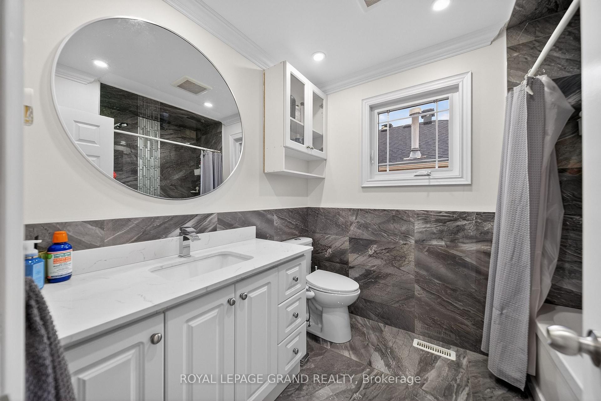 Photo 24 of 17 Coleraine Avenue, Markham, Middlefield — HOMEH