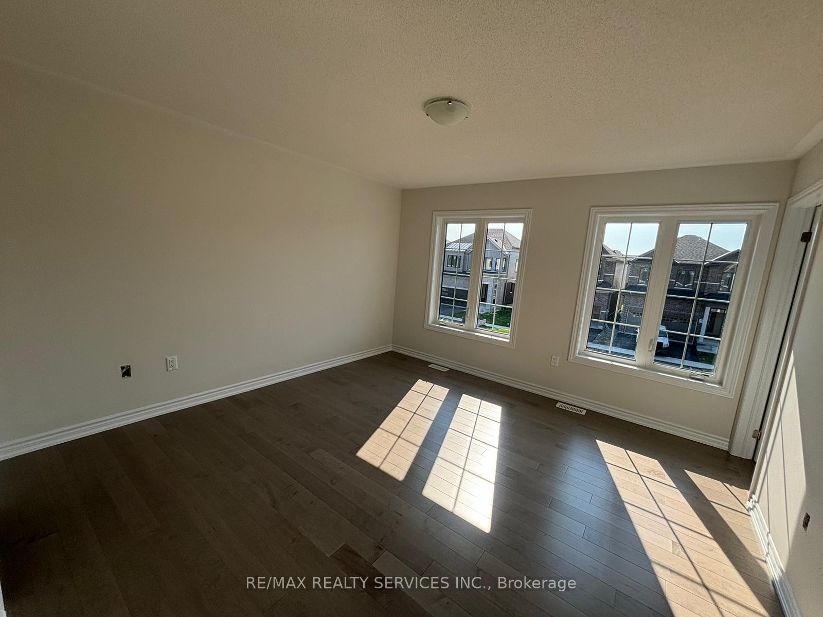 Photo 14 of 44 Prudhoe Terrace, Barrie, 400 North — HOMEH